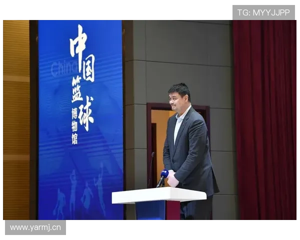 姚明家衣帽间那排球鞋摆得跟博物馆展柜似的，我的钱包已经下线