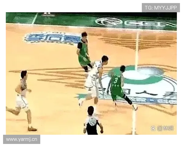 回场违例是什么规则？新手必知的篮球回场违例解析